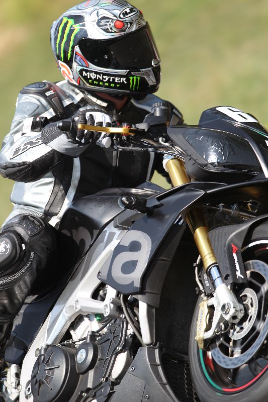 /Archiv-2018/44 06.08.2018 Dunlop Moto Ride and Test Day  ADR/Strassenfahrer-Sportfahrer grün/unklar